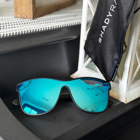 Shady Rays Accessories - BRAND NEW SHADY RAYS BLACK OCEAN TIMBER- HIGHRISE SUNGLASSES